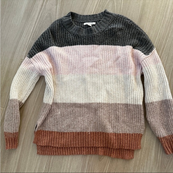 Sweater Bundle - Picture 2 of 5